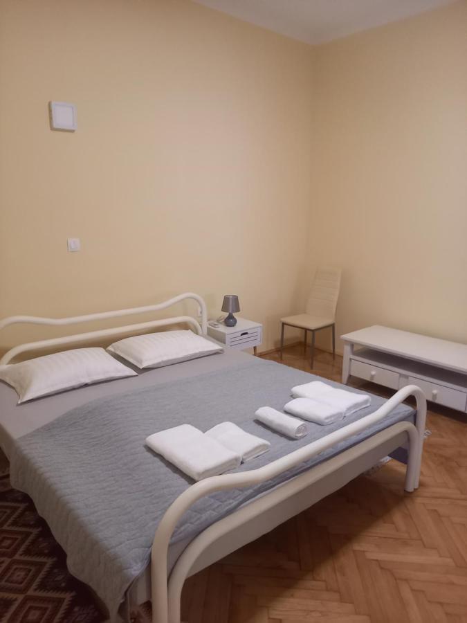 Oskar Amphitheater Apartments And Rooms With Free Parking Pula Pokoj fotografie